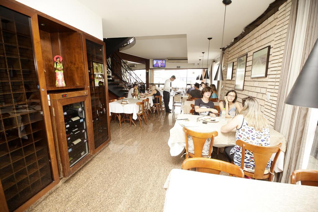 Galatas Central Hotel Patos de Minas Zewnętrze zdjęcie