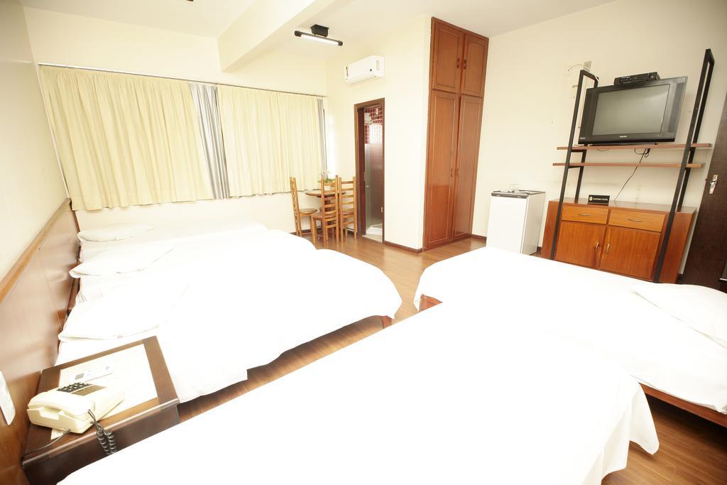 Galatas Central Hotel Patos de Minas Zewnętrze zdjęcie