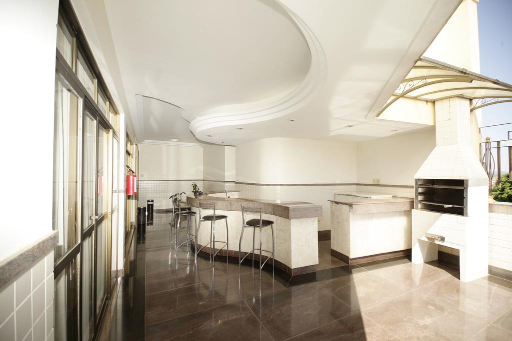 Galatas Central Hotel Patos de Minas Zewnętrze zdjęcie