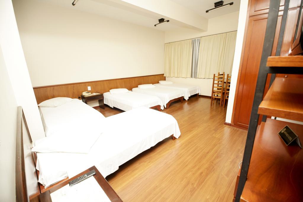 Galatas Central Hotel Patos de Minas Zewnętrze zdjęcie