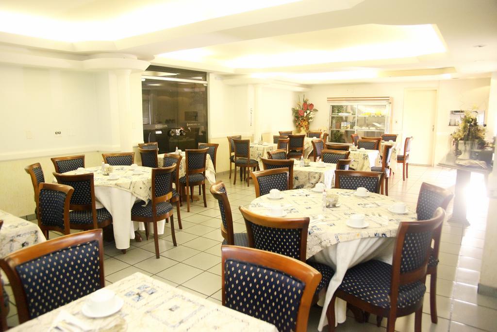 Galatas Central Hotel Patos de Minas Zewnętrze zdjęcie